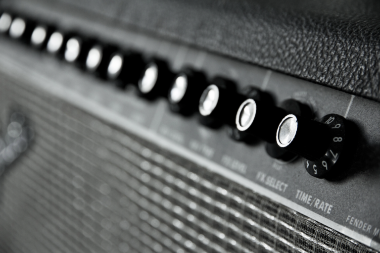 What’s the Best Guitar Amp Under $500? Guitarists Weigh-In