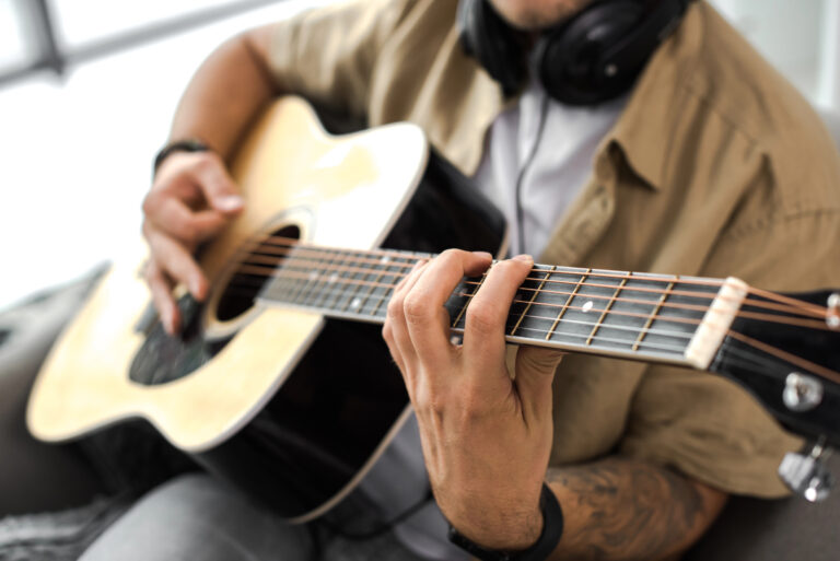 Arpeggios for Guitar: The Easiest Way to Get Unstuck on Guitar